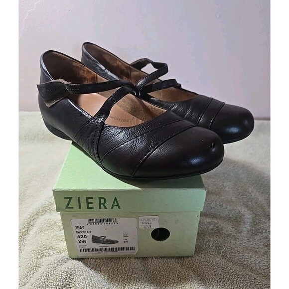 Ziera Xray Chocolate Shoes 42 XW Very Lightly Used With Box - Picture 1 of 7